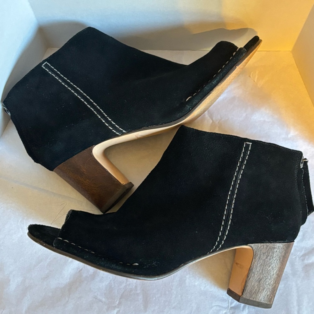 Clarks Booties Spiced Melody 26127292 Black Suede Ankle & Booties Boots Size 8.5 - Picture 5 of 9